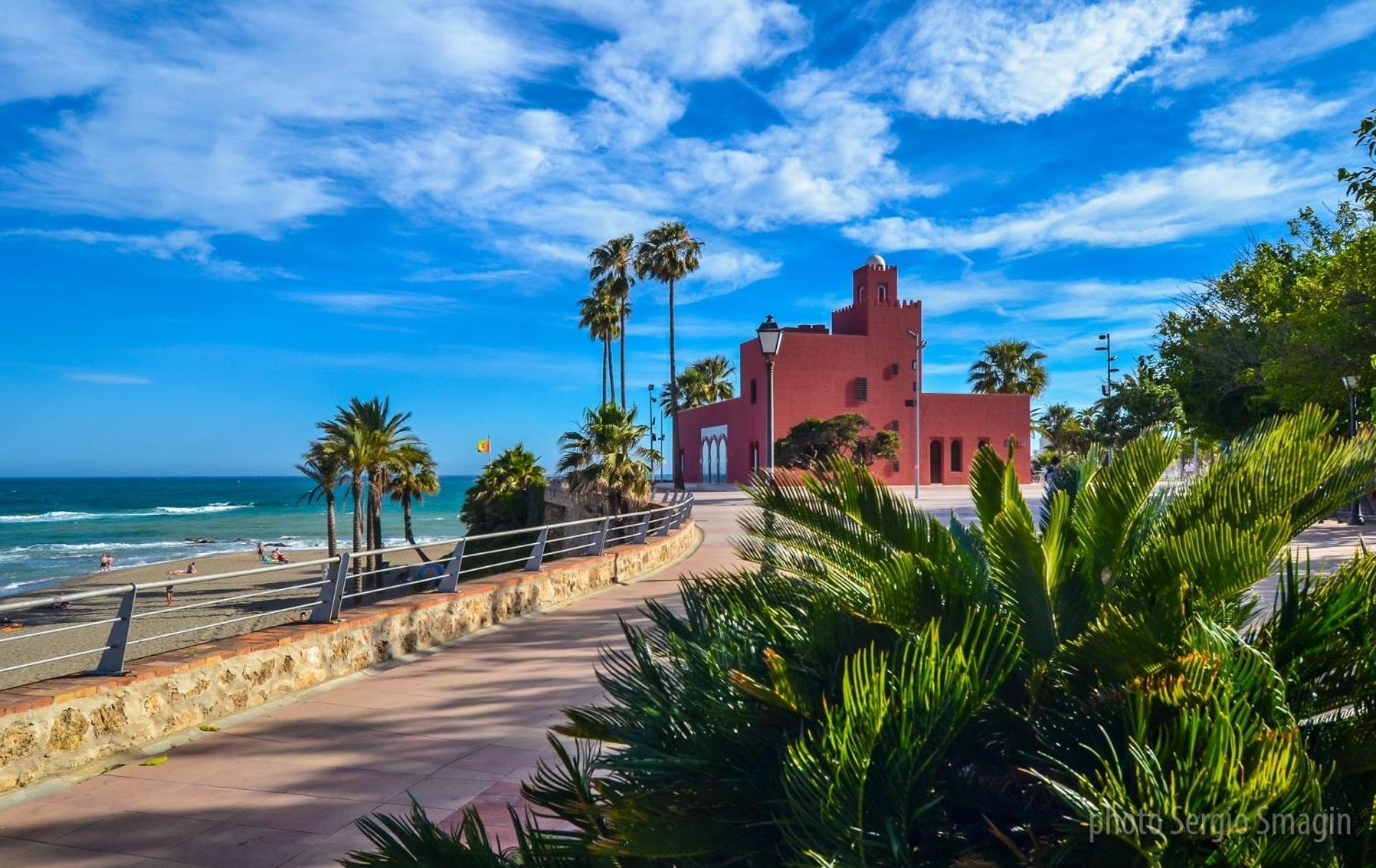 Benalbeach 1010 - Vista Al Mar - Piscina Todo El Ano - Primera Linea De Playa ベナルマデナ エクステリア 写真
