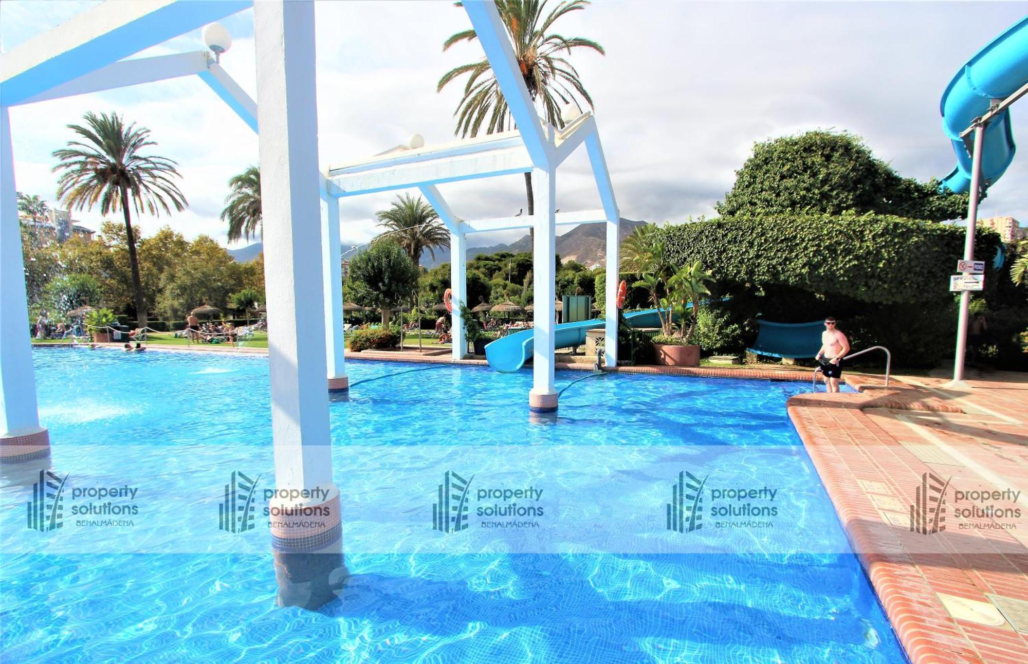 Benalbeach 1010 - Vista Al Mar - Piscina Todo El Ano - Primera Linea De Playa ベナルマデナ エクステリア 写真