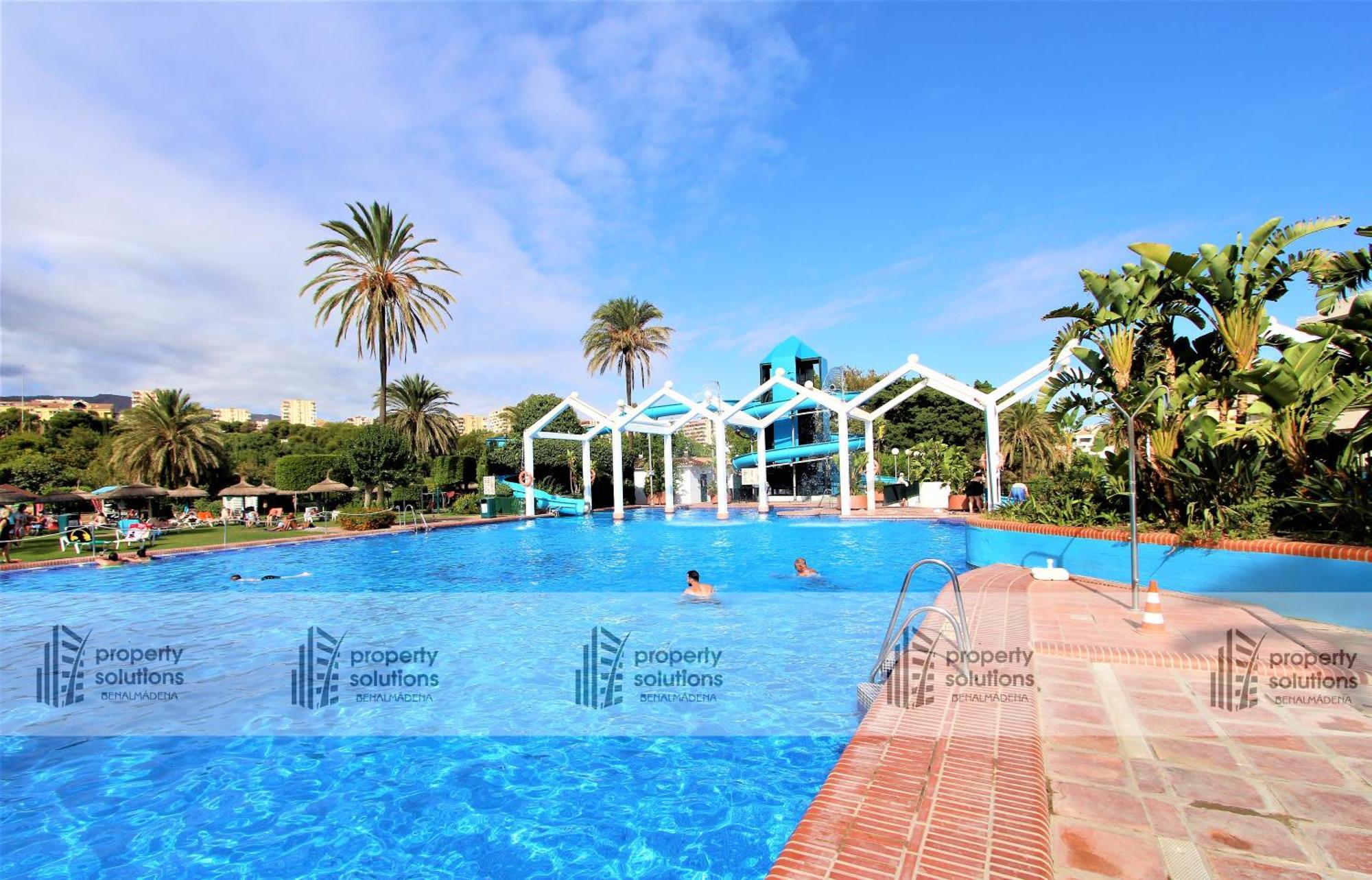 Benalbeach 1010 - Vista Al Mar - Piscina Todo El Ano - Primera Linea De Playa ベナルマデナ エクステリア 写真